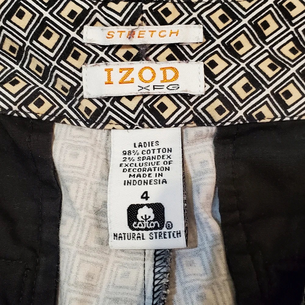 IZOD XFG Stretchy Women's Geometric Bermuda Cotton Black White Shorts‎ Size 4
